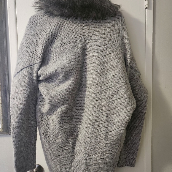 🩶 2/20 - Picture 5 of 5